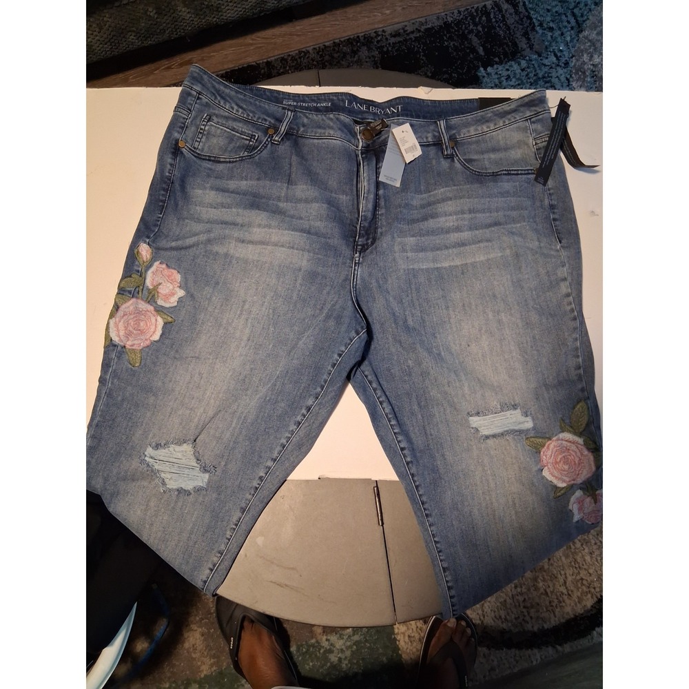 Lane Bryant Women's Size 28 Ankle Blue Denim Jeans With Flowers BNWT
